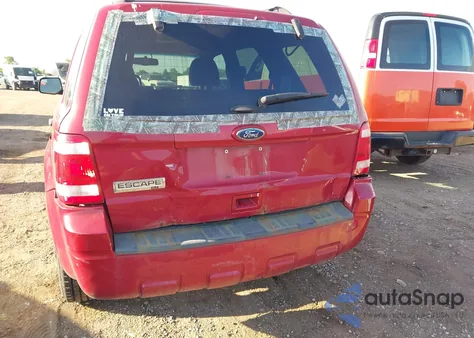 2011 Ford Escape Xlt from USA, damaged, VIN 1FMCU0D72BKB83381